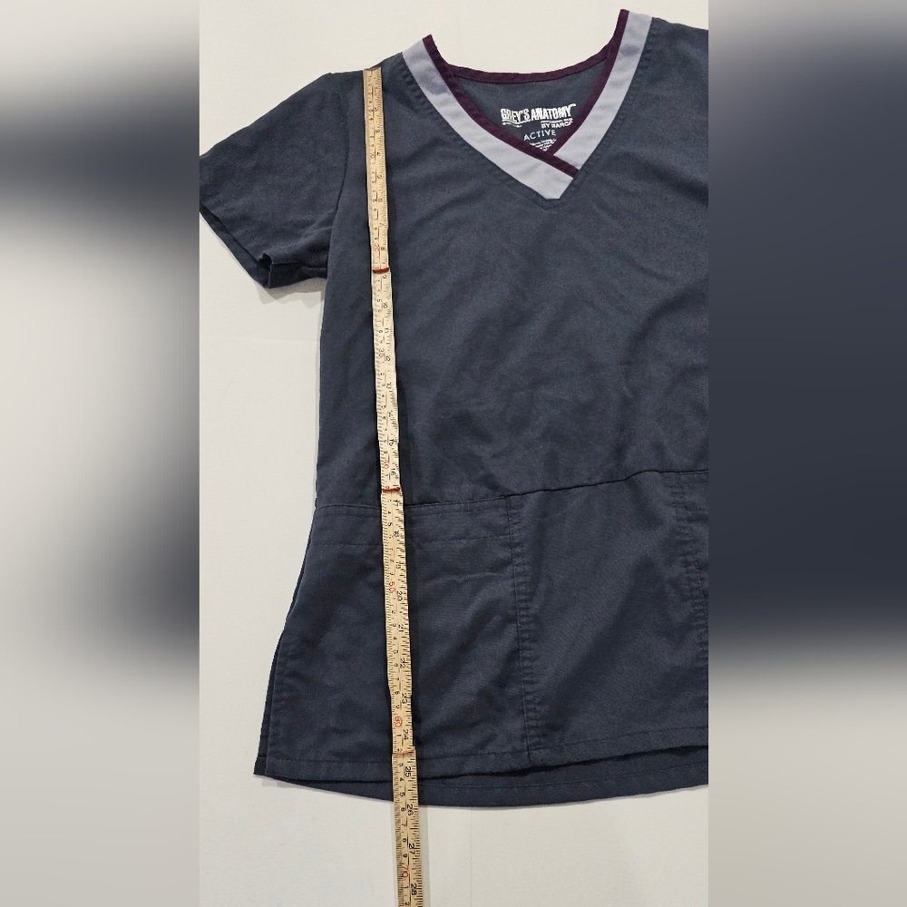 Grey's Anatomy 3 Pocket V-Neck Scrub Top Size S - Picture 4 of 6